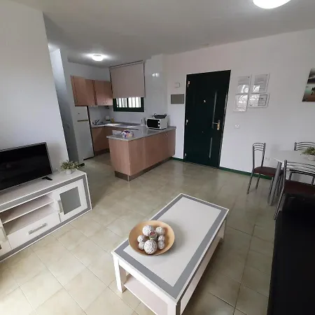 Apartment Parque Don Jose 390 *